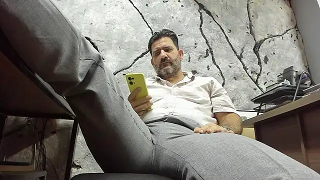 Maxi TheBigDaddy online show from 10.22.25