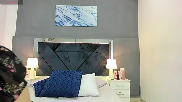 Lauralove 69 online show from 01.13.26