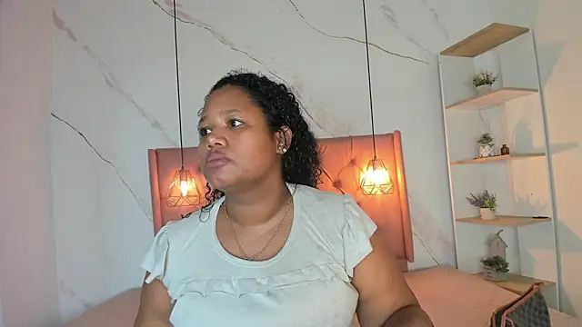 Belle Brunette online show from 12.05.25