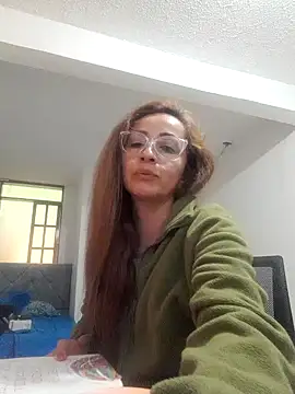 Snapshot of valeria_teiku chatting on 09.18.25 valeria teiku online show from 09.18.25
