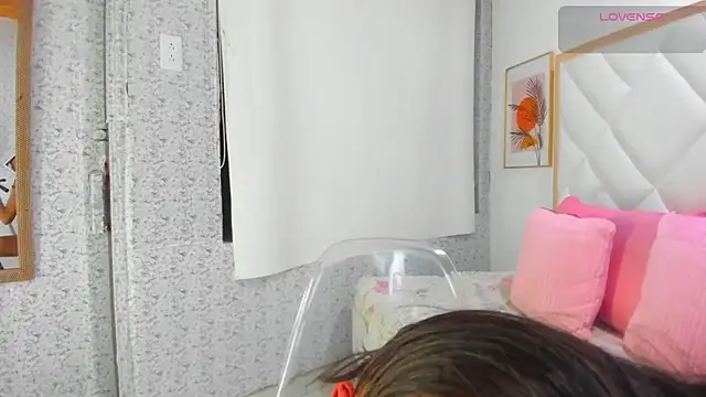 EmiliBonnie online show from 10.17.25