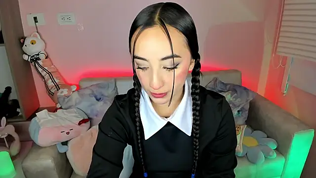 tinysara online show from 05.09.26