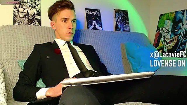 Midnighter  online show from 04.01.26