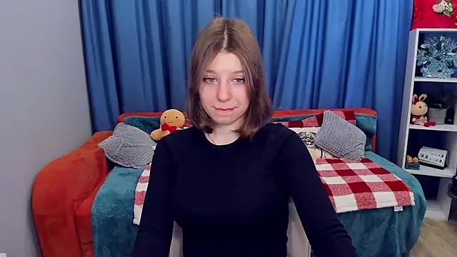 Snapshot of RinaMoore chatting on 01.20.25 RinaMoore online show from 01.20.25