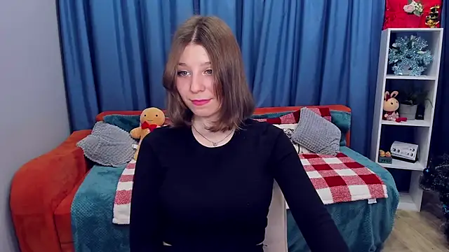 Snapshot of RinaMoore chatting on 01.20.25 RinaMoore online show from 01.20.25