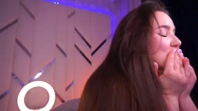 Snapshot of CuteAmberr chatting on 01.20.25 CuteAmberr online show from 01.20.25