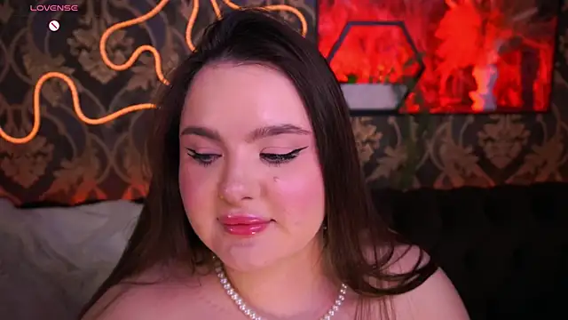 Snapshot of CuteAmberr chatting on 02.02.25 CuteAmberr online show from 02.02.25