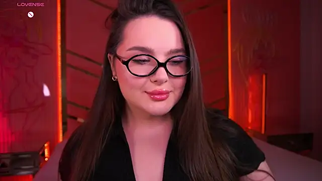 Snapshot of CuteAmberr chatting on 02.06.25 CuteAmberr online show from 02.06.25