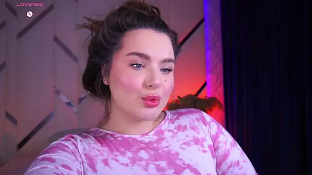 Snapshot of CuteAmberr chatting on 02.07.25 CuteAmberr online show from 02.07.25