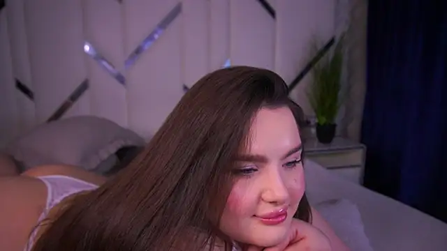 Snapshot of CuteAmberr chatting on 03.17.25 CuteAmberr online show from 03.17.25