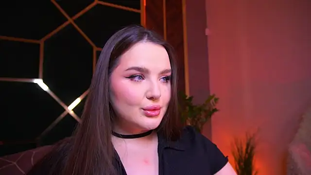 Snapshot of CuteAmberr chatting on 03.19.25 CuteAmberr online show from 03.19.25