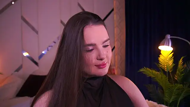 Snapshot of CuteAmberr chatting on 10.03.25 CuteAmberr online show from 10.03.25