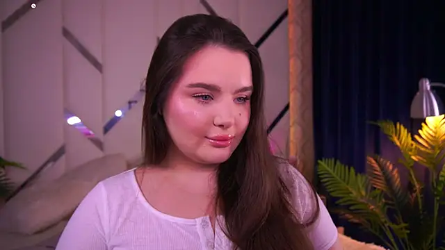 Snapshot of CuteAmberr chatting on 10.12.25 CuteAmberr online show from 10.12.25