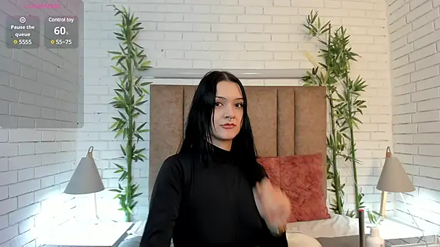 charlottewhitte online show from 03.14.25