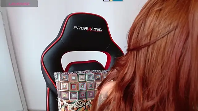 Snapshot of samantha_tattu chatting on 03.17.25 samantha tattu online show from 03.17.25