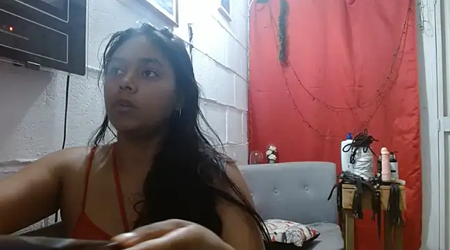 Snapshot of Chiara_petterson chatting on 01.25.25 Chiara petterson online show from 01.25.25