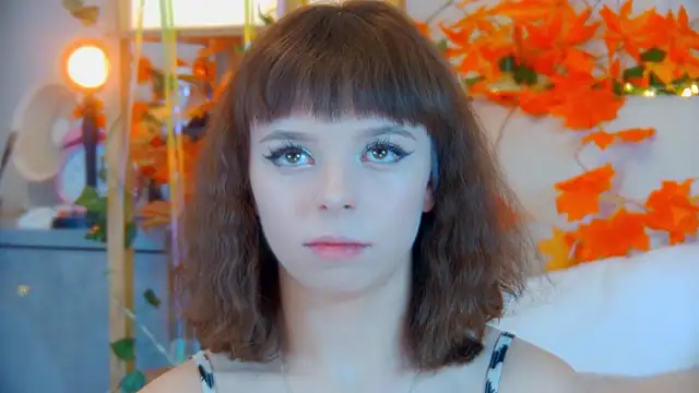 Snapshot of ElisabethDavis chatting on 11.21.25 ElisabethDavis online show from 11.21.25