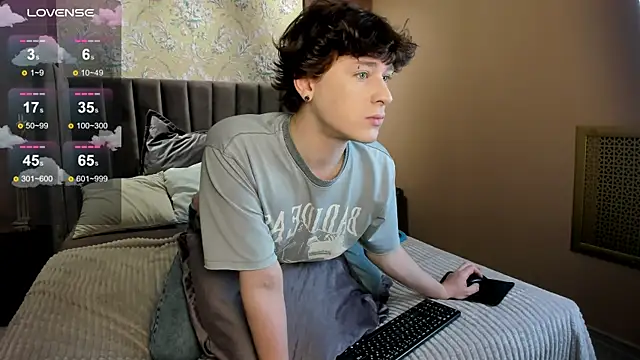  YummyTony  online show from 02.25.26