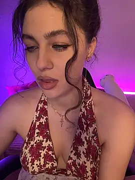 Snapshot of Your_insomniya chatting on 10.25.25 Your insomniya online show from 10.25.25