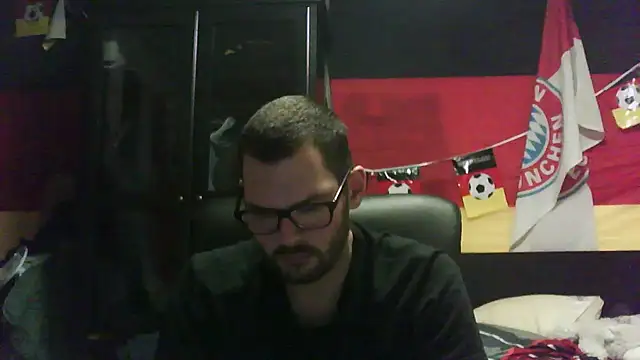 Die-geile-Sau online show from 11.22.25