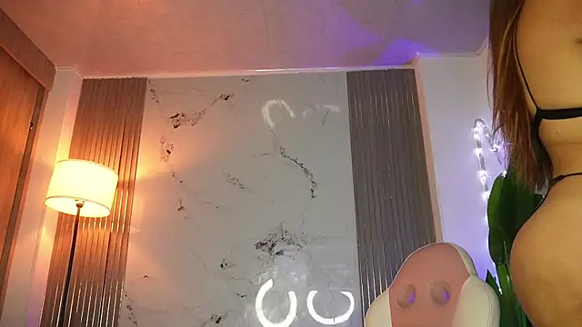 Vanesa novvoa online show from 10.28.25