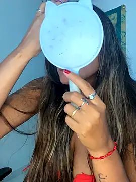 Snapshot of fenixgre chatting on 10.12.25 fenixgre online show from 10.12.25