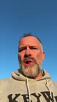 DaddybearVLC online show from 02.24.25