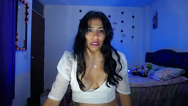 pinky violeta online show from 03.11.25