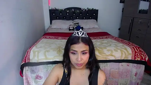 pinky violeta online show from 10.17.25