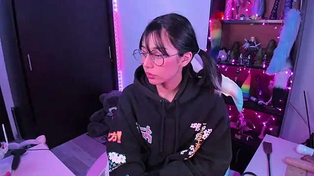 amber yull online show from 01.31.25