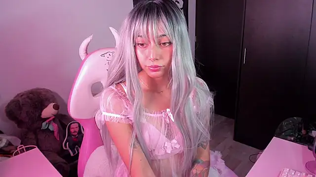 amber yull online show from 09.25.25