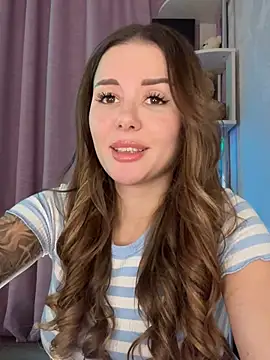 Snapshot of Alina_Vibe_Me chatting on 07.26.26 Alina Vibe Me online show from 07.26.26