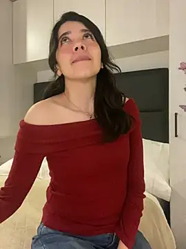 Snapshot of saori_10 chatting on 12.26.24 saori 10 online show from 12.26.24