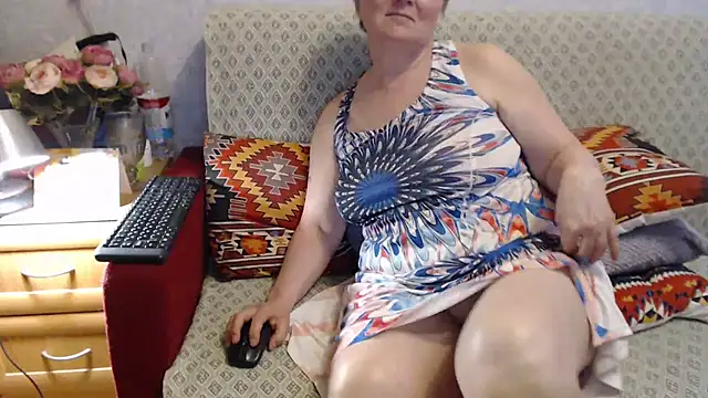 Snapshot of zarinafonliberman chatting on 06.06.26 zarinafonliberman online show from 06.06.26