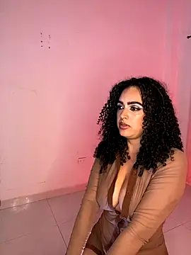 Snapshot of cataleya-miller_ chatting on 10.05.25 cataleya-miller  online show from 10.05.25