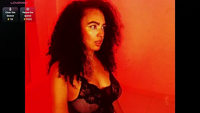 Snapshot of cataleya-miller_ chatting on 10.28.25 cataleya-miller  online show from 10.28.25