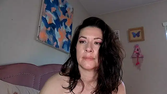 Snapshot of highly_inappropriate chatting on 04.30.26 highly inappropriate online show from 04.30.26