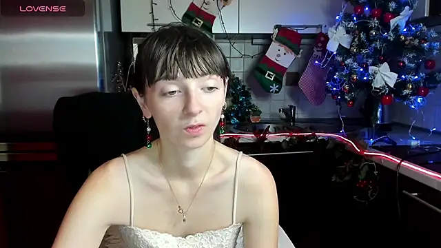 Snapshot of TayanaJons chatting on 12.17.24 TayanaJons online show from 12.17.24