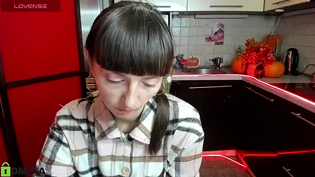 TayanaJons online show from 11.06.25