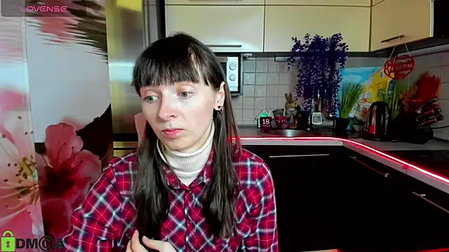 Snapshot of TayanaJons chatting on 02.14.26 TayanaJons online show from 02.14.26