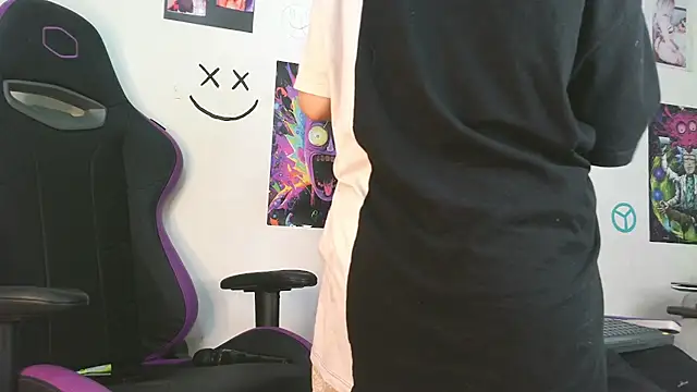 Snapshot of IM_MAYA chatting on 03.05.25 IM MAYA online show from 03.05.25