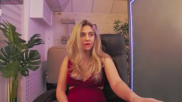 AvaBlue  online show from 02.04.25