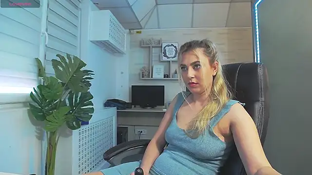 AvaBlue  online show from 02.24.25