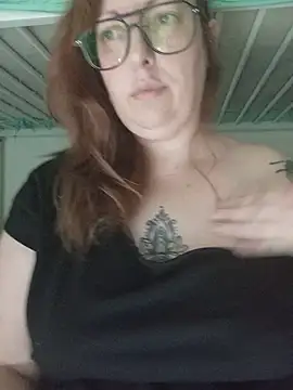 Snapshot of Dunita chatting on 07.14.26 Dunita online show from 07.14.26