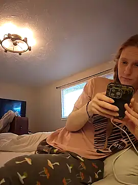 GoldenFlameGoddess online show from 02.12.25