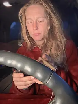 GoldenFlameGoddess online show from 01.17.26