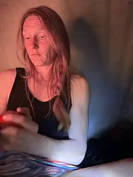 GoldenFlameGoddess online show from 04.05.26