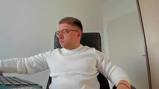 Findom guy online show from 03.16.25