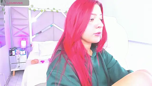 Zoe Lennoxx online show from 12.30.24