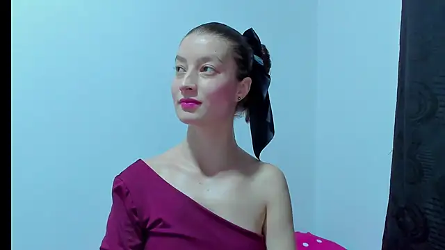 MiiaVolkova online show from 10.03.25